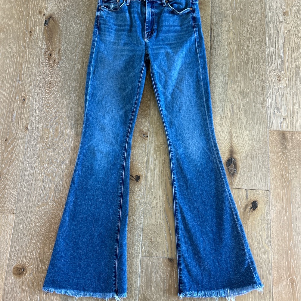 Mother Denim Weekender Fray Jeans